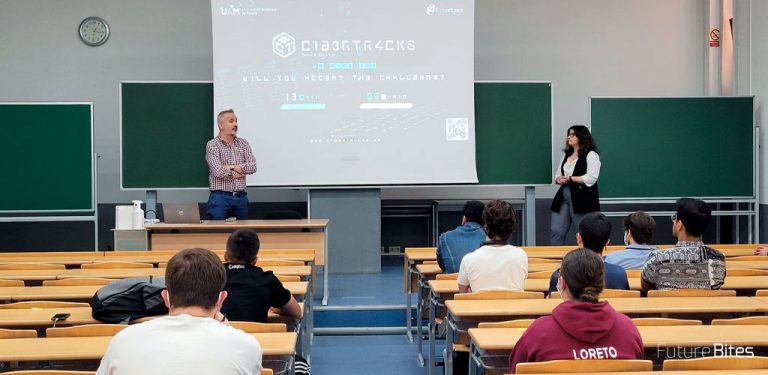 Presentación C1B3RTR4CKS